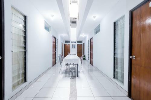 Hotel Oyo 1516 Cemara Gading Syariah