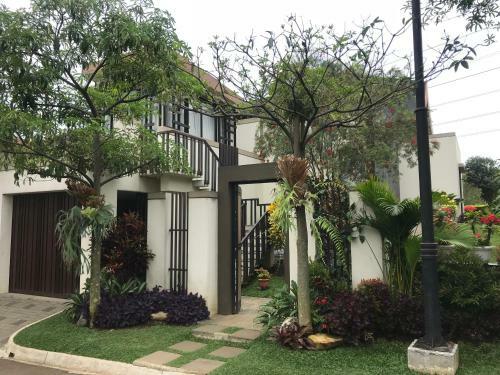 Luxurious Modern Villa At Vimala Hills