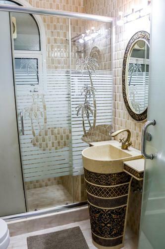Villa Staycation Home Shj