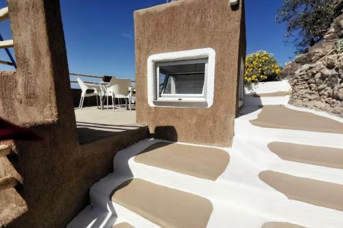 Casa Cueva Azul