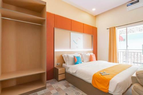 Hotel Sans Resort Parung Bogor