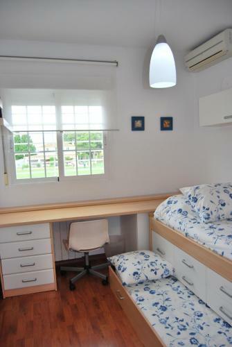 Encantadora Casa Cerca Del Mar Con Piscina