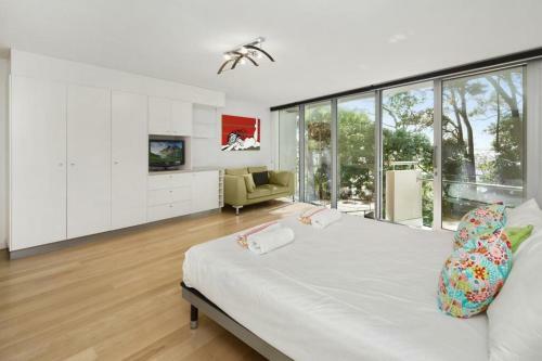 Aparthotel Little Cove Court