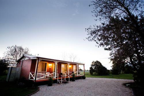 Walkabout Motel