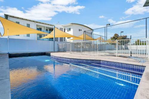 Unwind @ Gallery Apartments