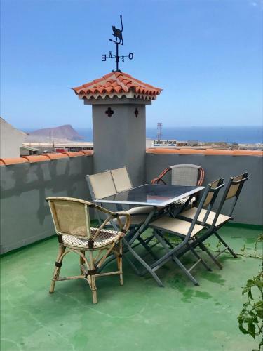 Hostal Wifi Tenerife Sur Guest House