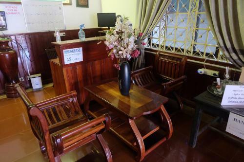 Hotel Anu Villa And Bistro