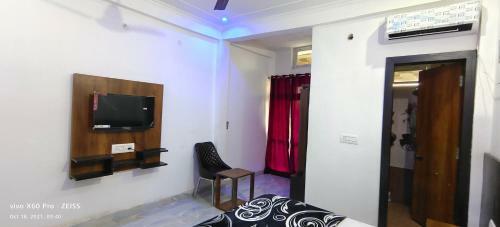 Hotel The Nirmala Palace