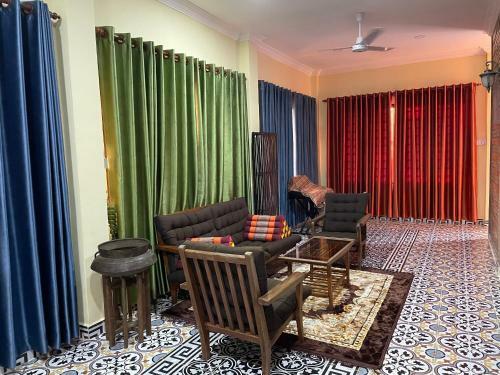 Silk Island Homestay