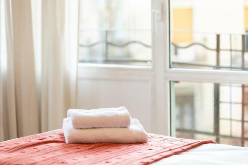 Bravissimo El Lle�, Bright 4-bedroom Apartment