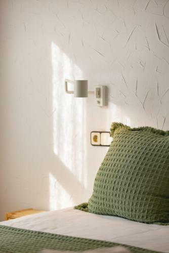 Bravissimo El Lle�, Bright 4-bedroom Apartment