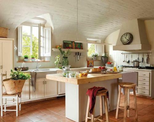 Mas�a de Saus Casa Rural En El Alt Empord�