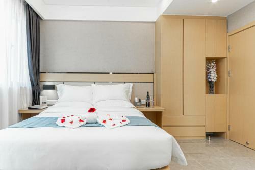 Ark Hotel