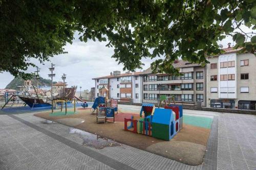 Lur Apartaments Getaria