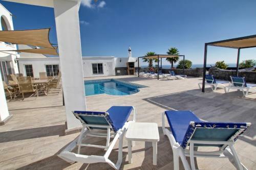 Magnificent Villa El Palacete Sleeps 20