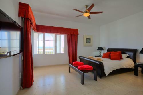 Magnificent Villa El Palacete Sleeps 20