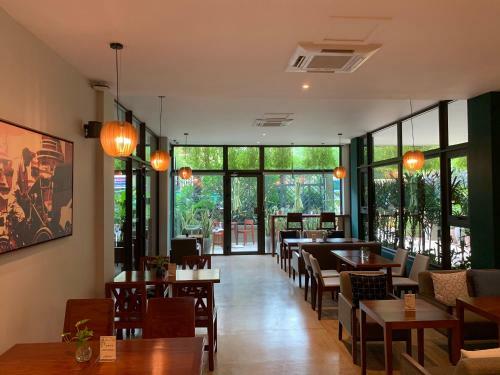 Indra Hotel