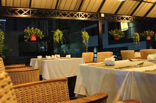 Feliz Hostel Cafe & Bar