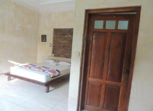 Lotus 2 Guest House