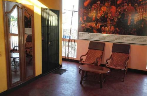Hostal Hotel 100