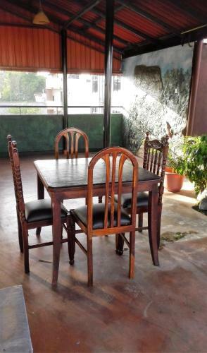 Hostal Hotel 100