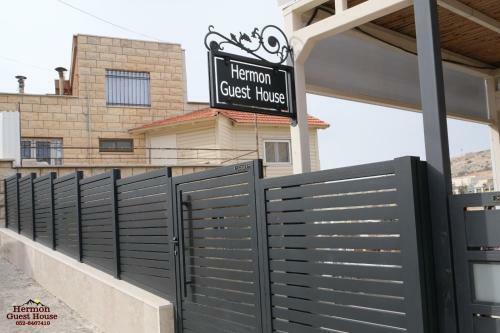 Hostal Hermon Guest House