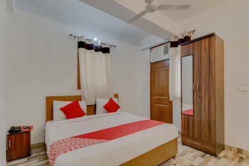 Hotel Collection O 16840 Skyheight Residency