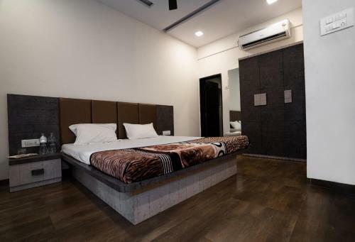 Hotel The Visava Resort ( Garden And Lawn )