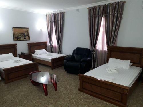 Maximum Hotel
