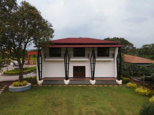 Hotel Nirva Resort