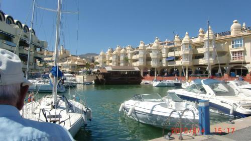 Apart 38
