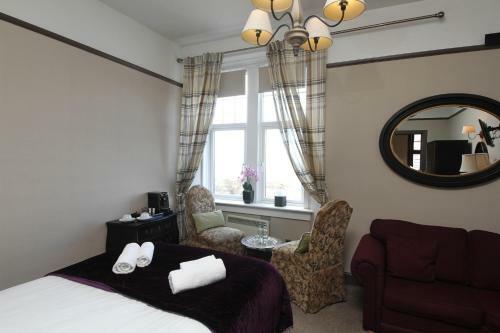 West Highland Hotel(.)