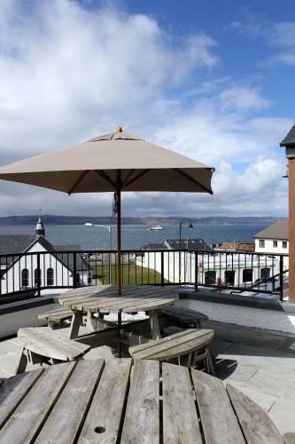 West Highland Hotel(.)
