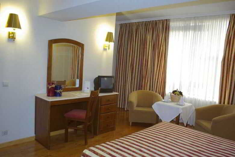 Hotel Exe S�o L�zaro
