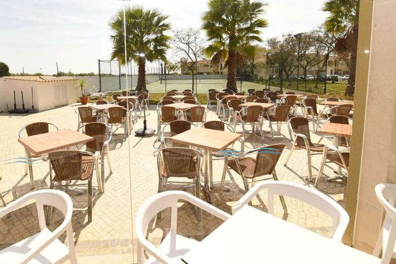 Aparthotel Praia Da Lota Beachfront Resort - Hotel & Apartments