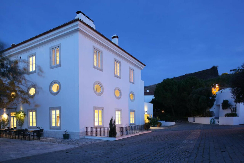 Hotel Pateo Dos Solares