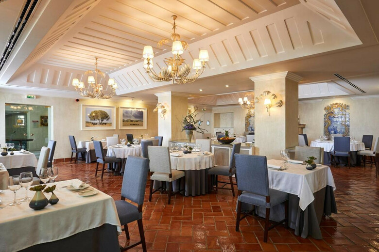 Hotel Pateo Dos Solares