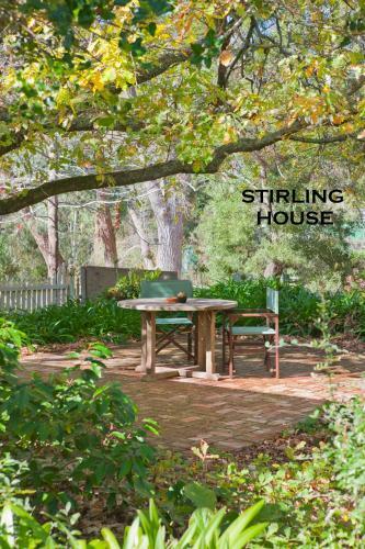 Bed & Breakfast Crafers Cottages