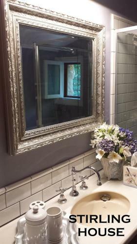 Bed & Breakfast Crafers Cottages