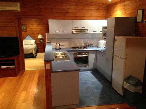 Lodge Southern Anchorage Retreat