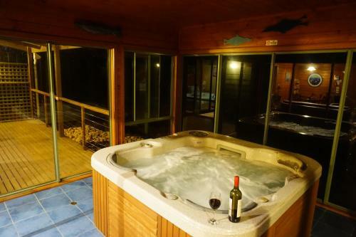 Lodge Southern Anchorage Retreat