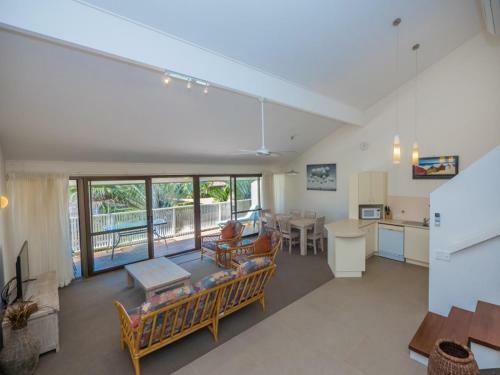 Hotel Peregian Court Resort