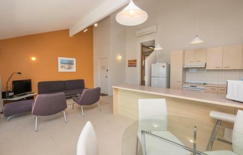 Hotel Peregian Court Resort