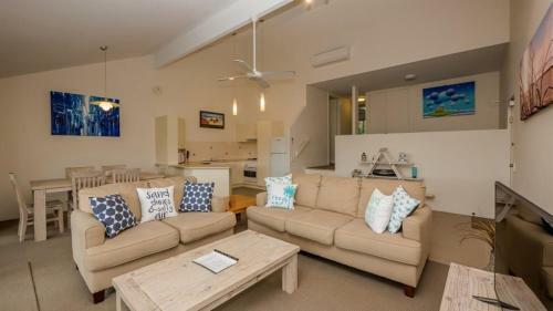 Hotel Peregian Court Resort