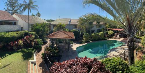 Hotel Peregian Court Resort