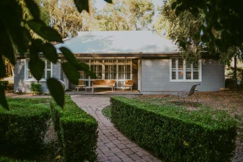 Casuarina Motel Suites