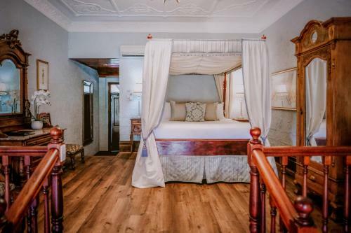 Casuarina Motel Suites