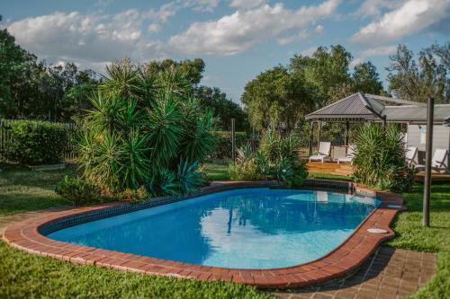 Casuarina Motel Suites