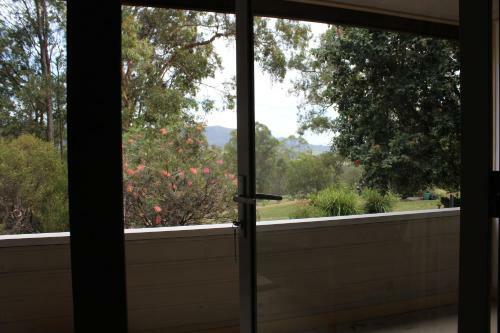 Hostal Elfin Hill Country Accommodation