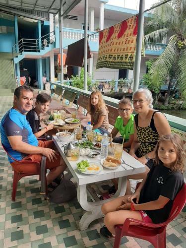 Hotel Kh�ch S?n 20